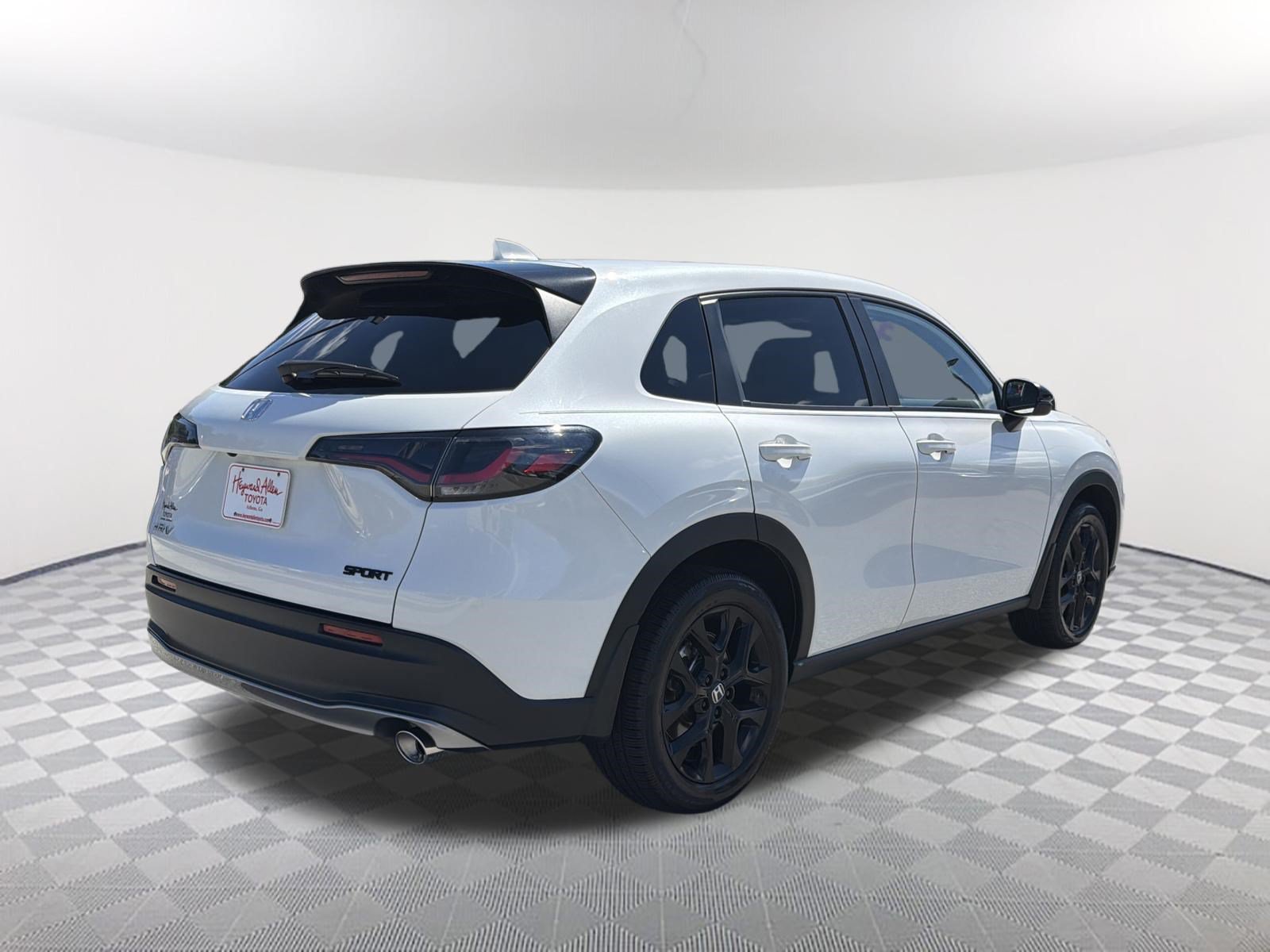 Used 2024 Honda HR-V Sport image 16