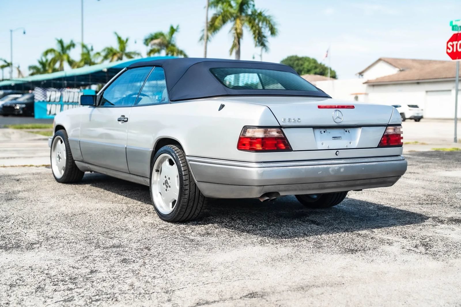 Used 1995 Mercedes-Benz E 320 Convertible image 7