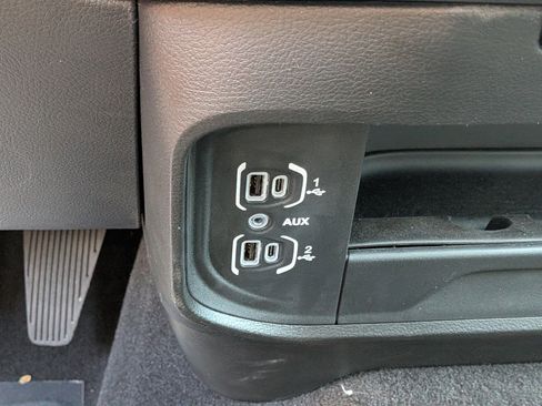 Used 2025 RAM 2500 Tradesman AWD/4WD image 30