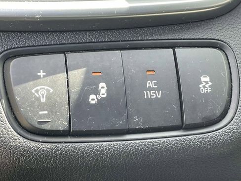 Used 2016 Kia Sorento SX image 20