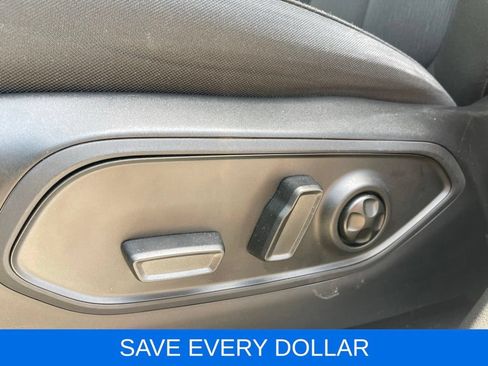 Used 2025 Jeep Grand Cherokee Laredo AWD/4WD image 20