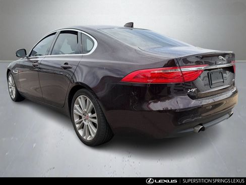 Used 2020 Jaguar XF Prestige image 4