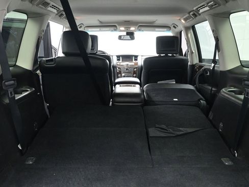 Used 2016 INFINITI QX80 4WD w/ Driver's Assistance Package image 14