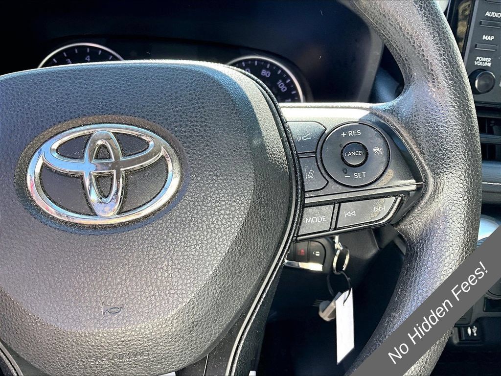 Used 2019 Toyota RAV4 LE w/ All Weather Liner Package AWD/4WD image 17