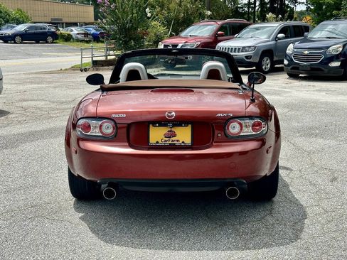 Used 2008 MAZDA MX-5 Miata Grand Touring RWD image 7