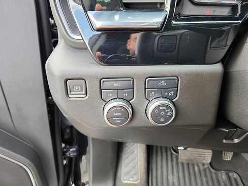 Used 2024 GMC Sierra 1500 Elevation AWD/4WD image 26