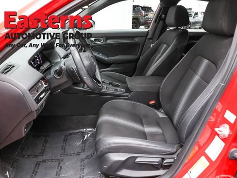 Used 2023 Honda Civic Sport image 14