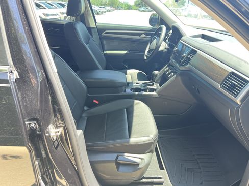 Certified 2023 Volkswagen Atlas SE FWD image 27