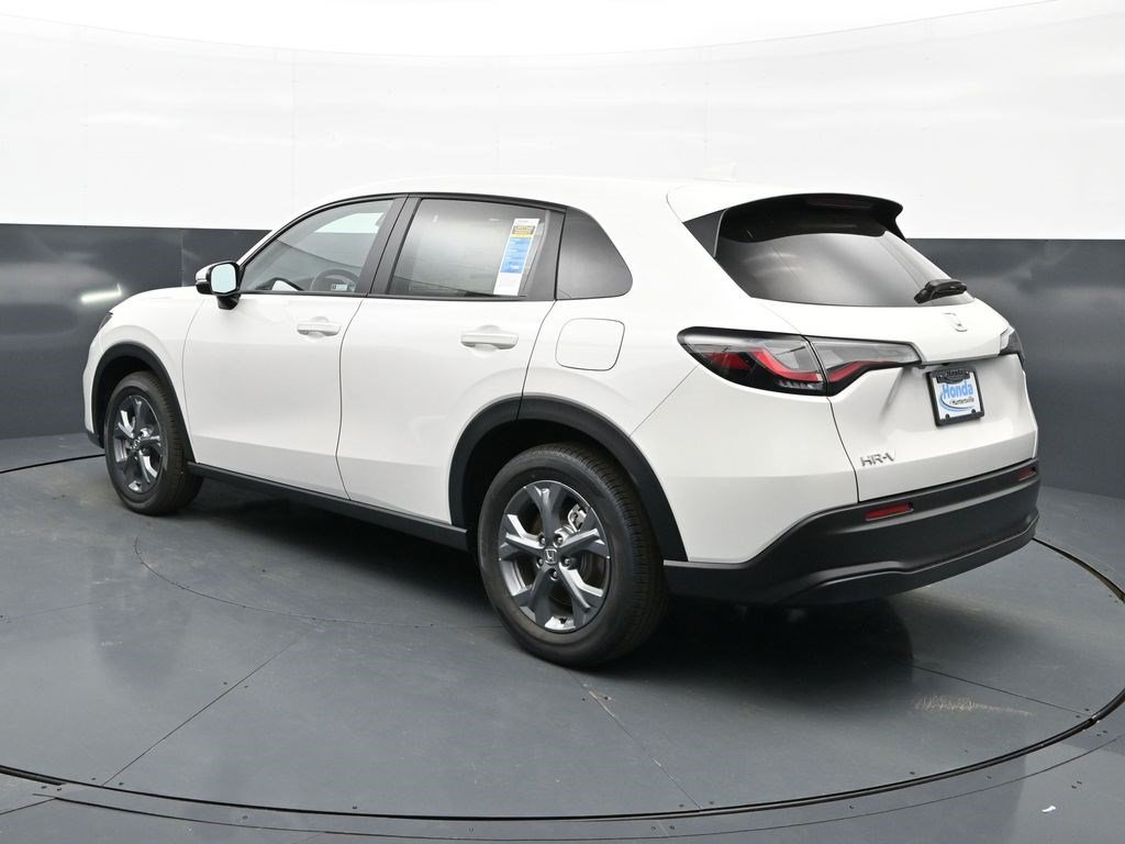 Used 2026 Honda HR-V LX image 5