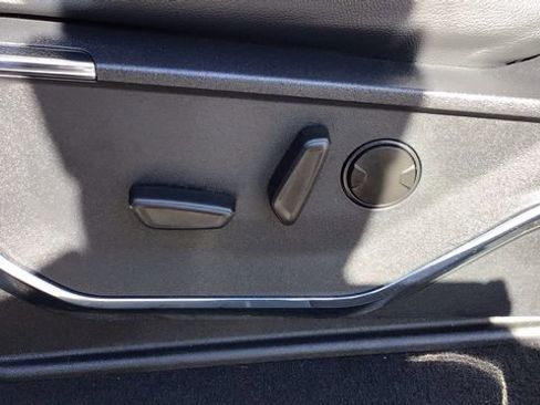 Certified 2023 Ford F250 Lariat w/ Tremor Off-Road Package image 26