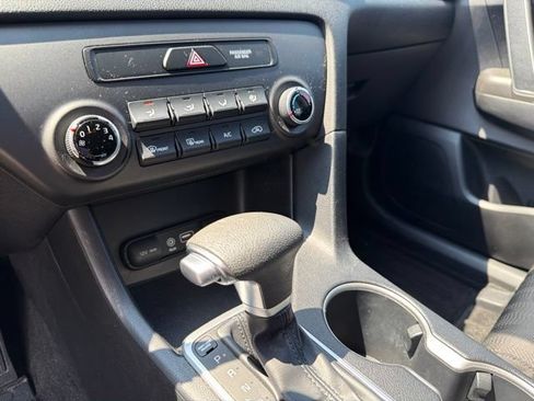 Used 2017 Kia Sportage LX FWD image 19