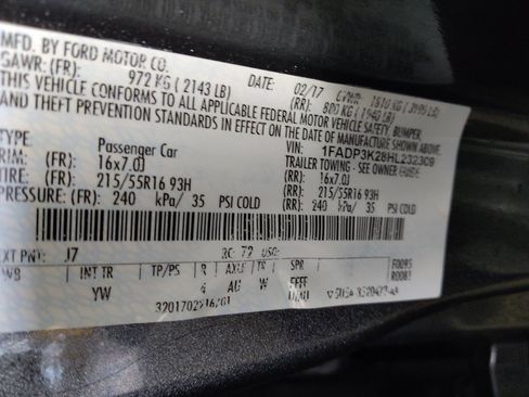 Used 2017 Ford Focus SE FWD image 33