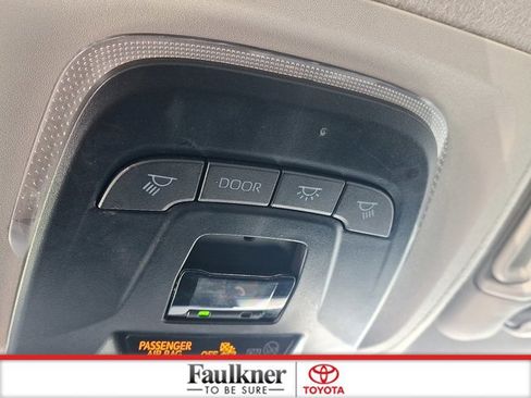 Used 2023 Toyota Corolla LE image 23