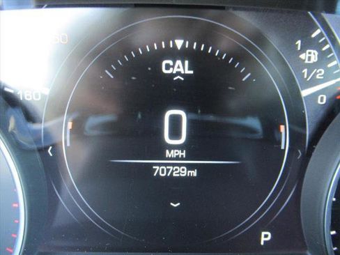 Used 2018 Cadillac XT5 Platinum w/ Driver Assist Package image 28