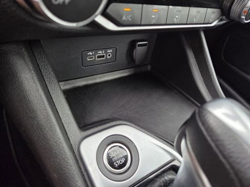 Used 2023 Nissan Sentra SV image 11