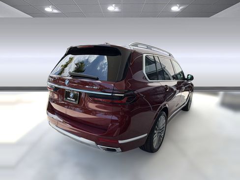 Used 2024 BMW X7 xDrive40i AWD/4WD image 9