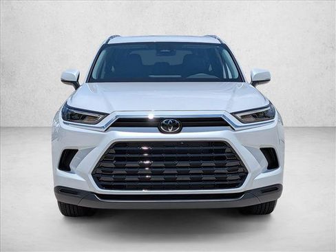 New 2026 Toyota Grand Highlander FWD image 6