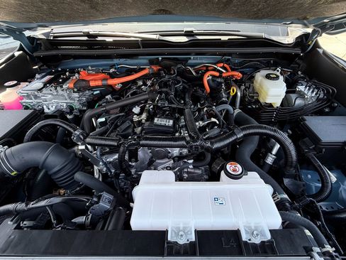 Certified 2025 Toyota 4Runner TRD Off-Road Premium w/ Tow Technology Package image 32