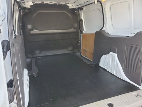 Used 2021 Ford Transit Connect XLT image 27