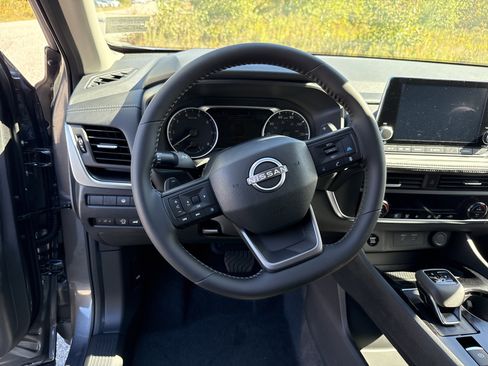 New 2026 Nissan Rogue SV image 21