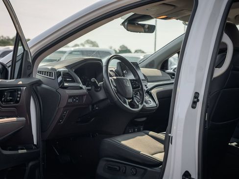 Used 2025 Honda Odyssey Elite image 24