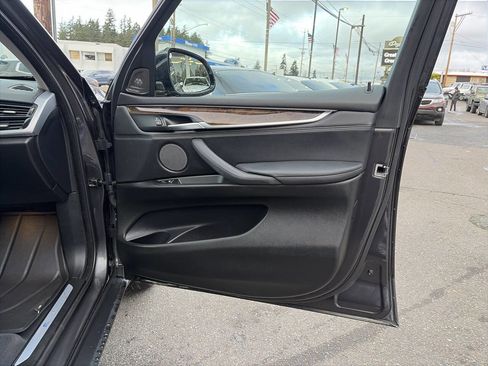 Used 2016 BMW X5 xDrive40e image 26