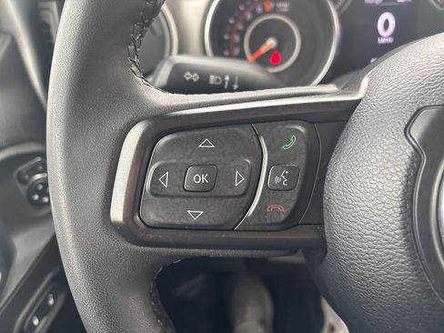 Used 2023 Jeep Gladiator Sport image 17