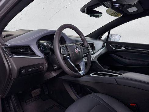 Used 2024 Buick Enclave Premium image 12