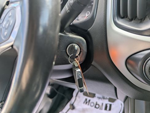 Used 2018 Chevrolet Colorado ZR2 AWD/4WD image 19