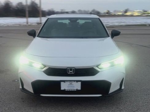 Certified 2025 Honda Civic Sport Touring image 3