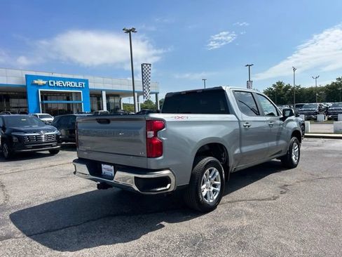 Used 2023 Chevrolet Silverado 1500 LT AWD/4WD image 3