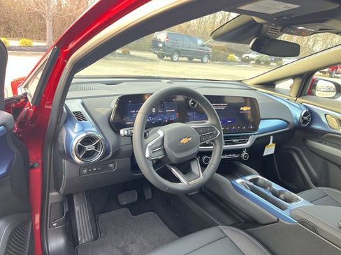 New 2026 Chevrolet Equinox EV LT image 10