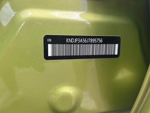 Used 2018 Kia Soul + FWD image 20