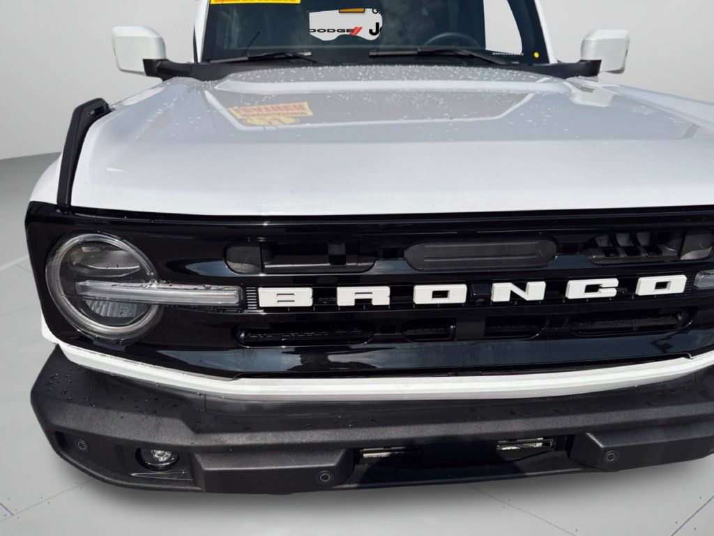 Used 2024 Ford Bronco Outer Banks AWD/4WD image 38