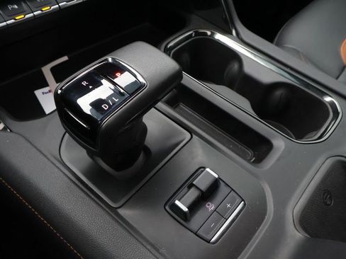 Used 2022 GMC Sierra 1500 AT4 w/ AT4 Premium Package image 30