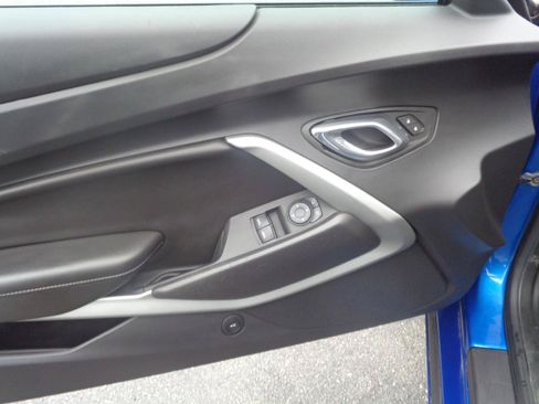 Used 2017 Chevrolet Camaro LT RWD image 25