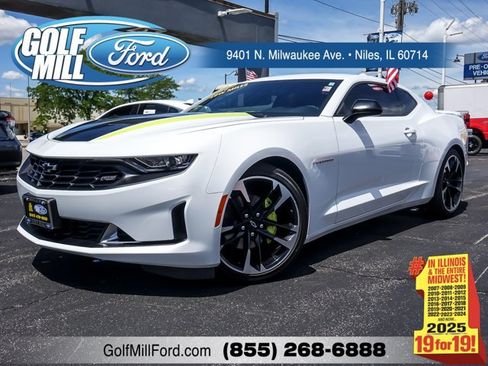 Used 2022 Chevrolet Camaro LT RWD image 1