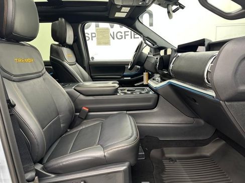 New 2026 Ford Expedition Tremor image 9