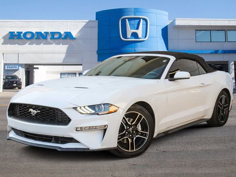 Used 2021 Ford Mustang Premium image 2