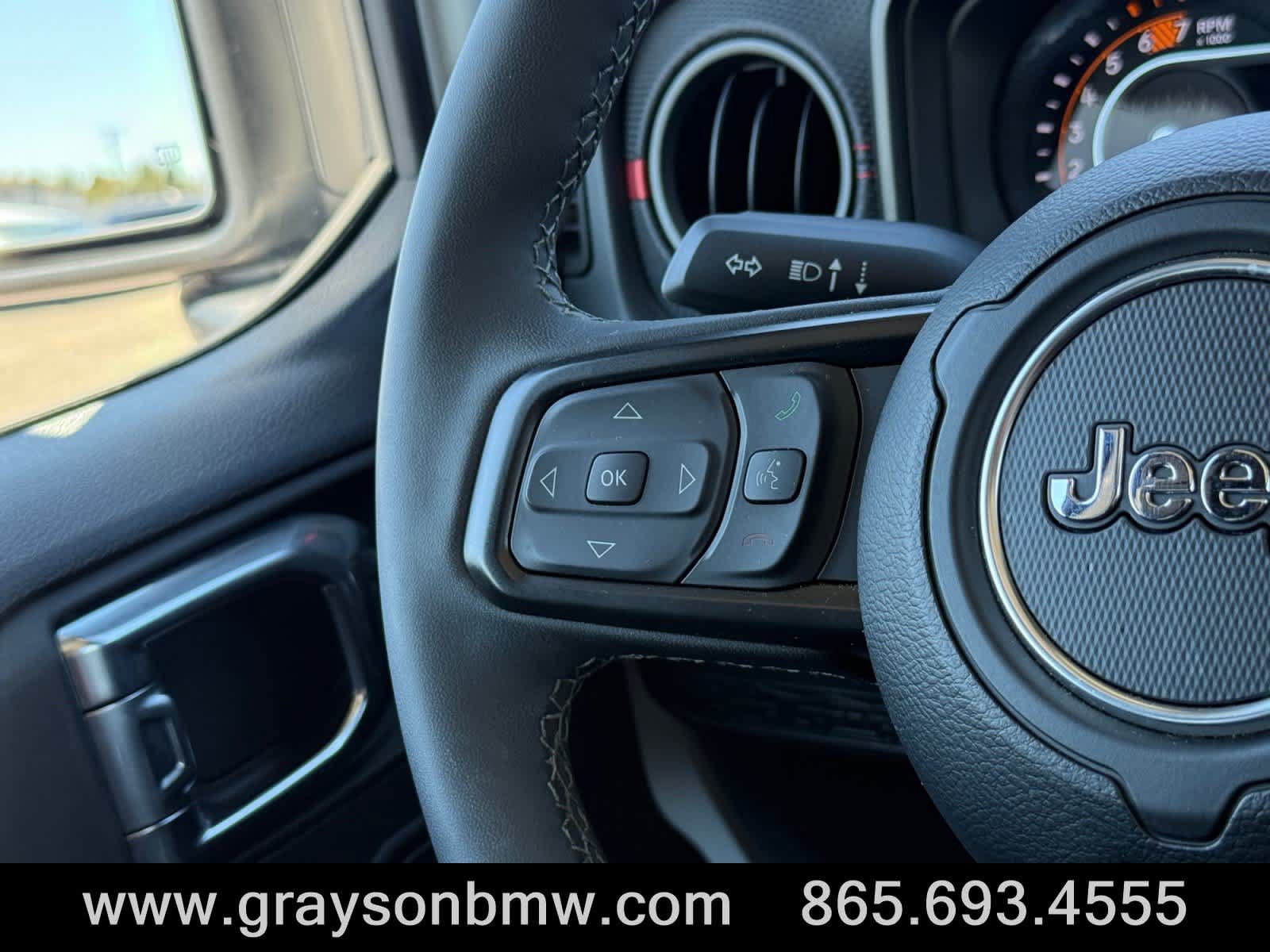 Used 2026 Jeep Wrangler Unlimited Rubicon w/ Safety Group AWD/4WD image 20