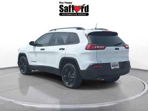 Used 2016 Jeep Cherokee Sport FWD image 19