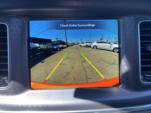 Used 2018 Dodge Charger R/T Scat Pack w/ Dynamics Package RWD image 31