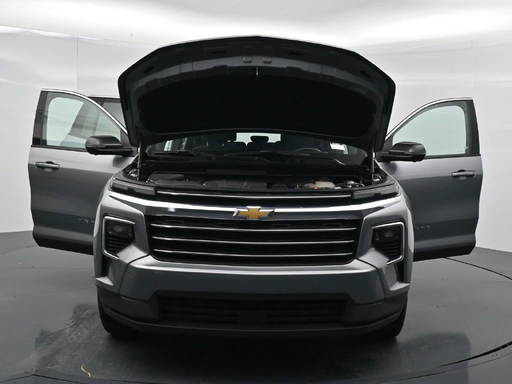 Used 2024 Chevrolet Traverse LT FWD image 36