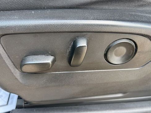 Certified 2024 Chevrolet Silverado 2500 Custom w/ Custom Convenience Package image 16