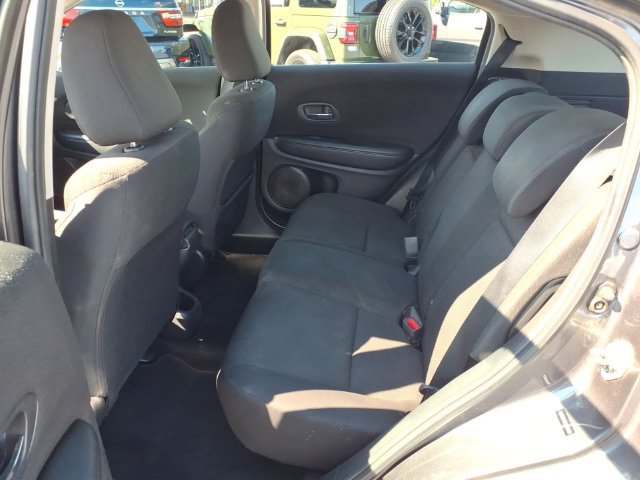 Used 2016 Honda HR-V LX image 6