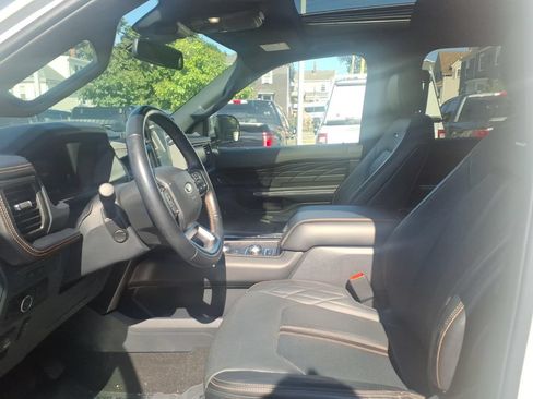 Used 2024 Ford Expedition Max Platinum AWD/4WD image 19