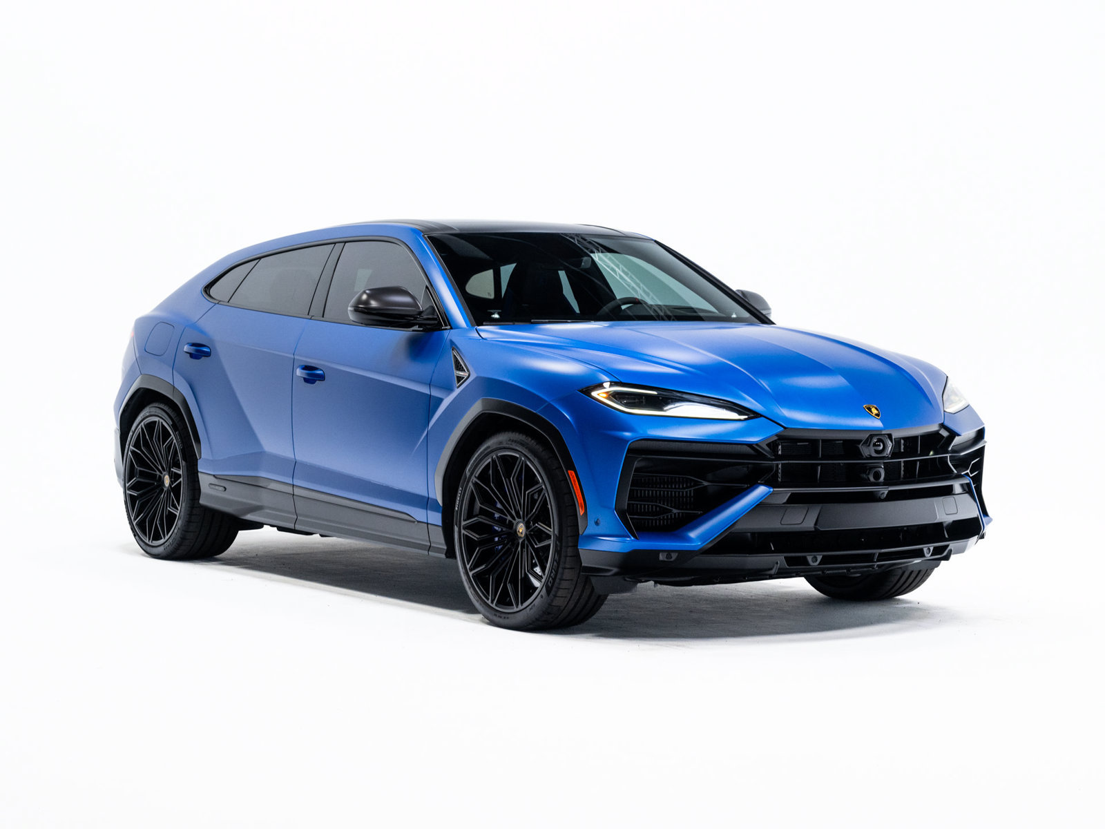 Used 2025 Lamborghini Urus SE AWD/4WD image 7
