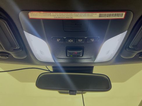 Used 2021 Toyota Corolla SE FWD image 21