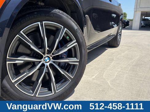 Used 2022 BMW X5 M50i w/ Executive Package AWD/4WD image 4