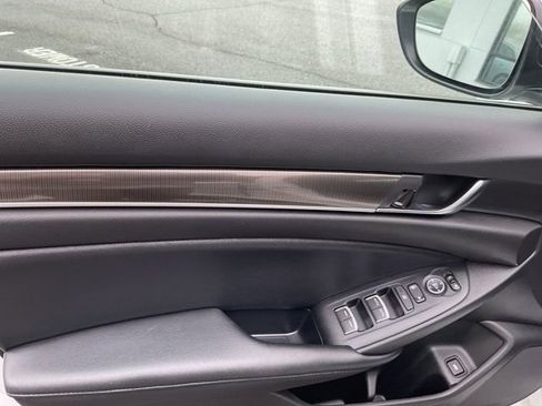 Used 2022 Honda Accord Sport Special Edition image 12